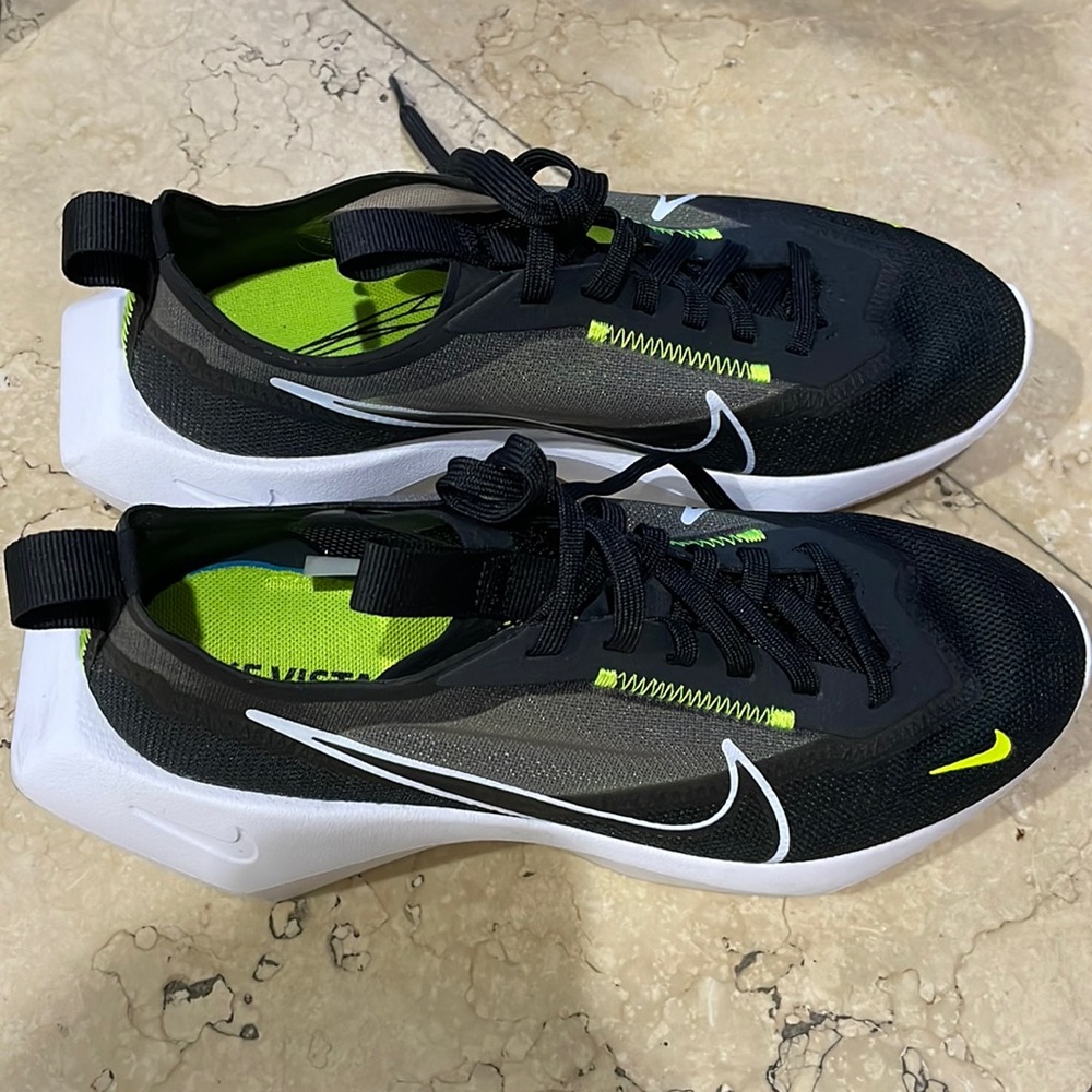 Womens Nike Sneaker
